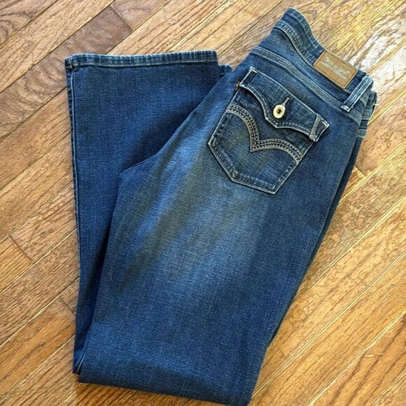 Levis Women’s 529 Curvy Bootcut Jeans Size- 12 Excellent - Picture 2 of 14